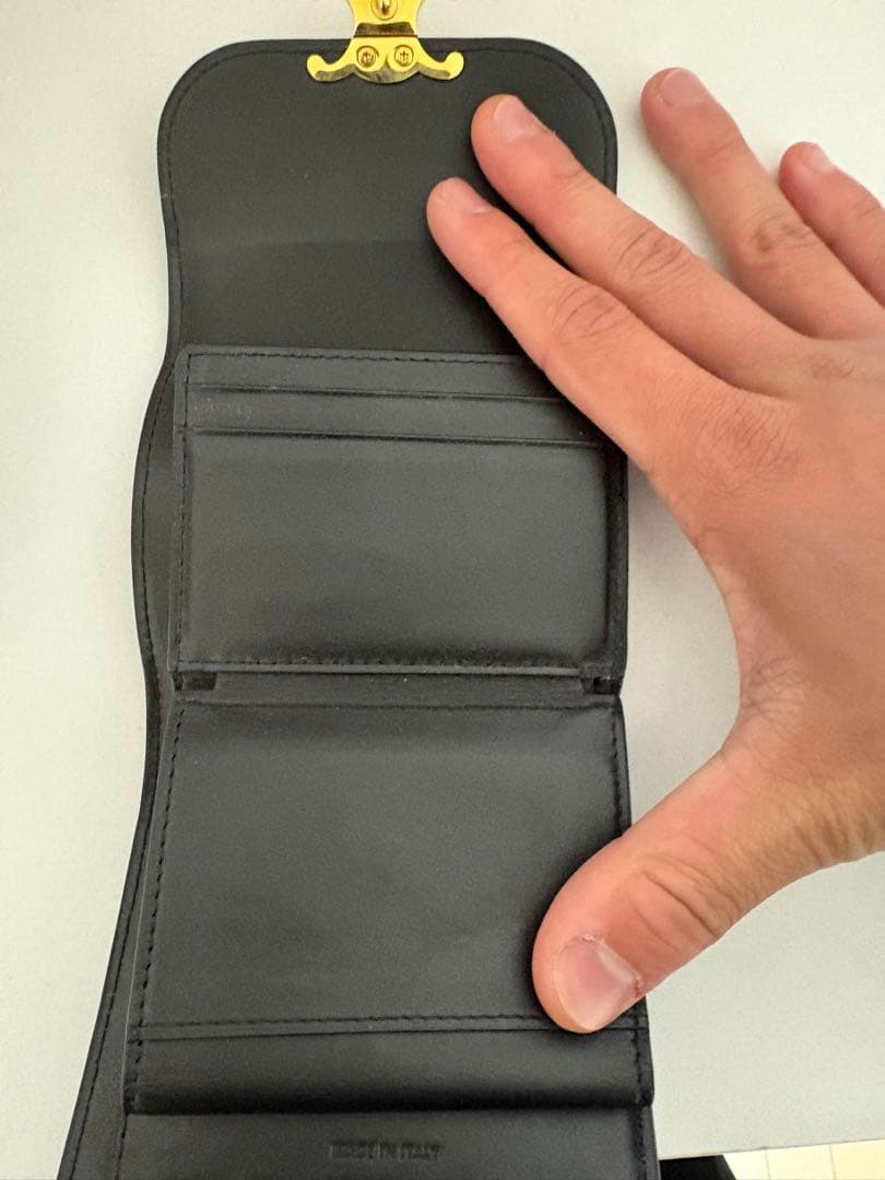 ナナCELINE ブラックレザー 三つ折り財布
