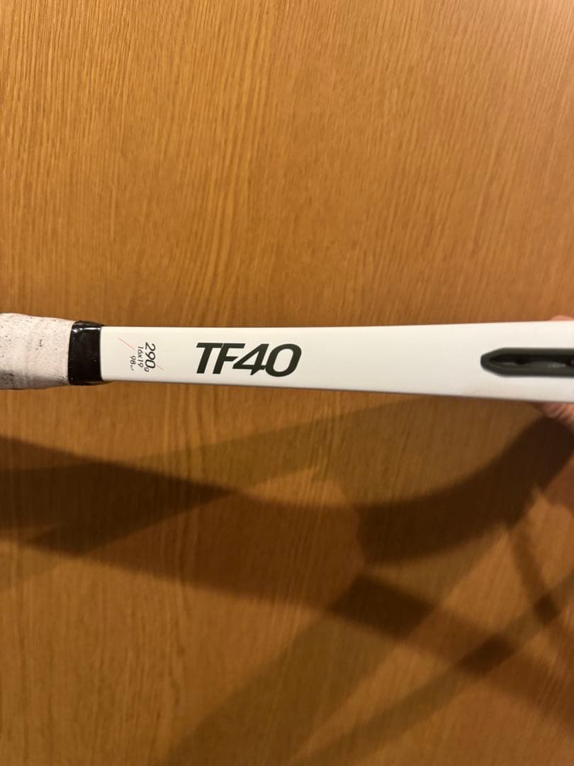 Tecnifibre 現行モデルTF40 290 グリップ3