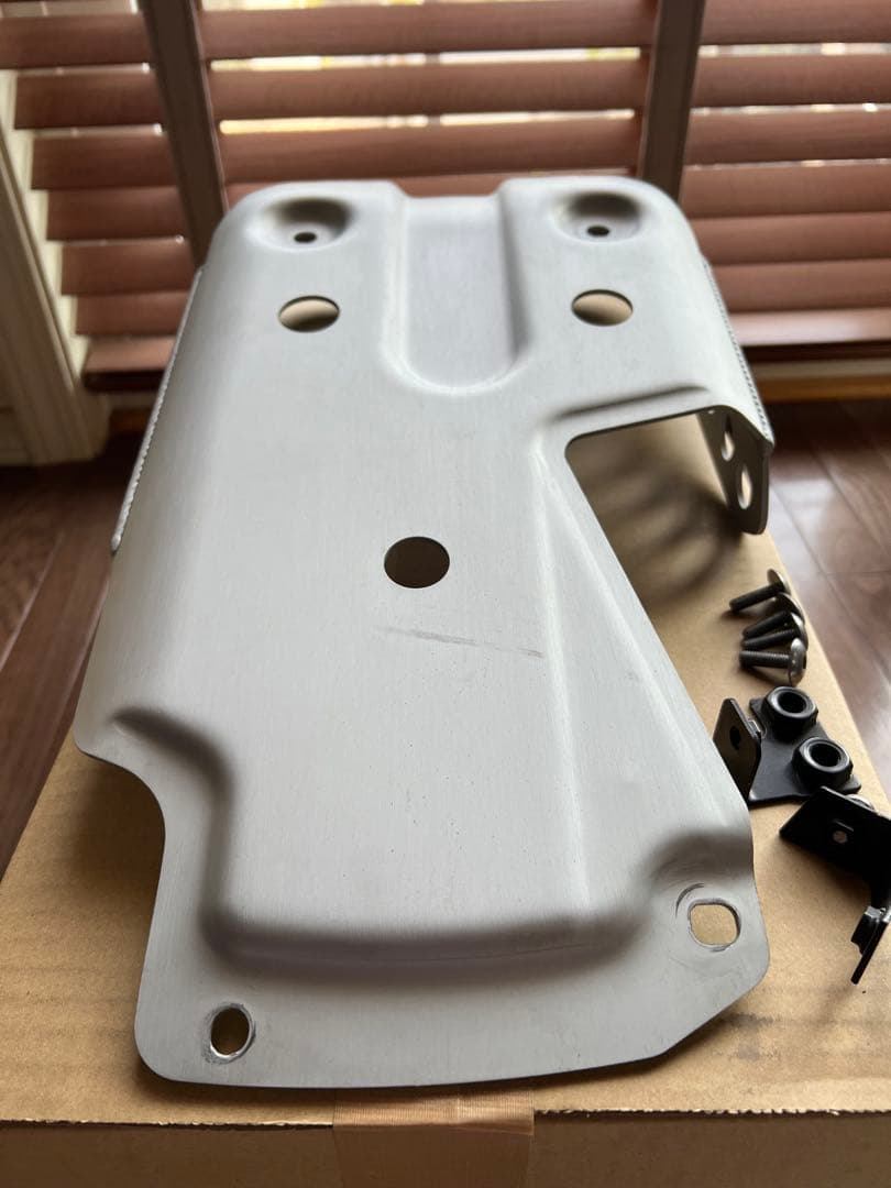 トライアンフtriumph 2023スクランブラー900 サンプガード