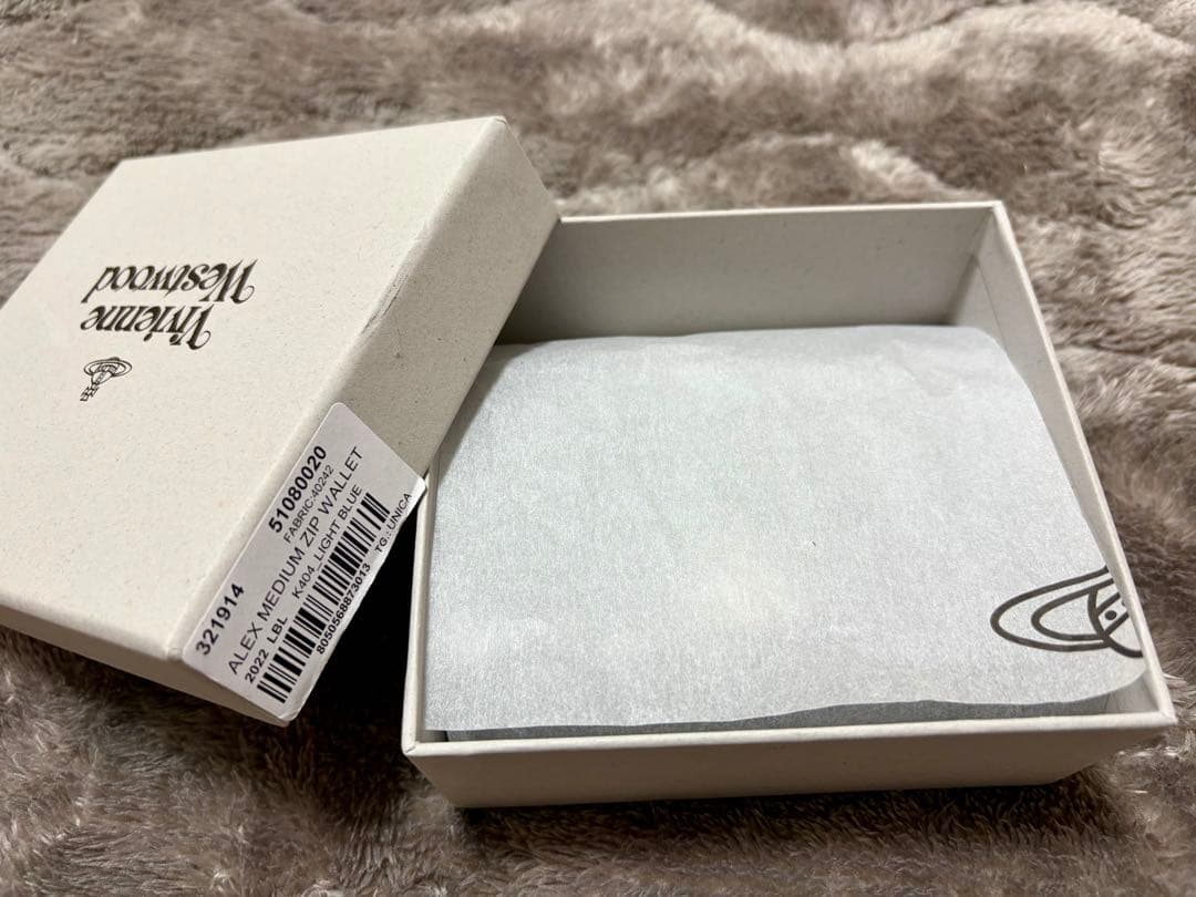 Vivienne Westwood ブラック 三つ折り財布　箱付き
