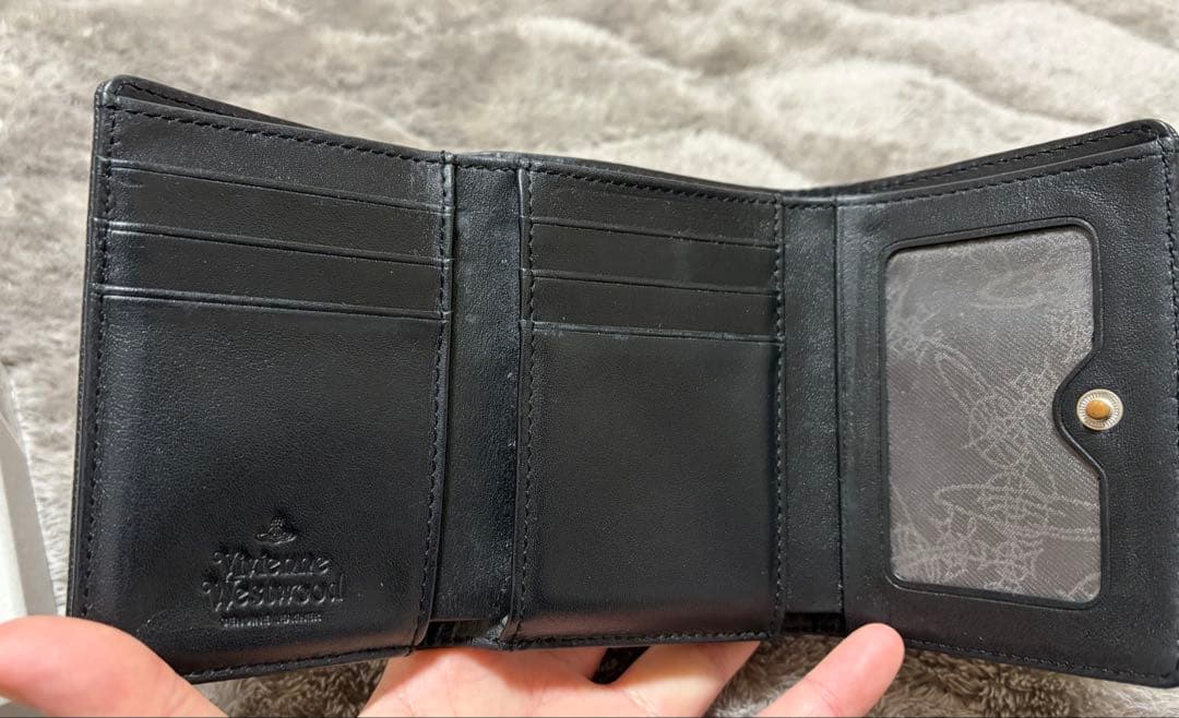 Vivienne Westwood ブラック 三つ折り財布　箱付き
