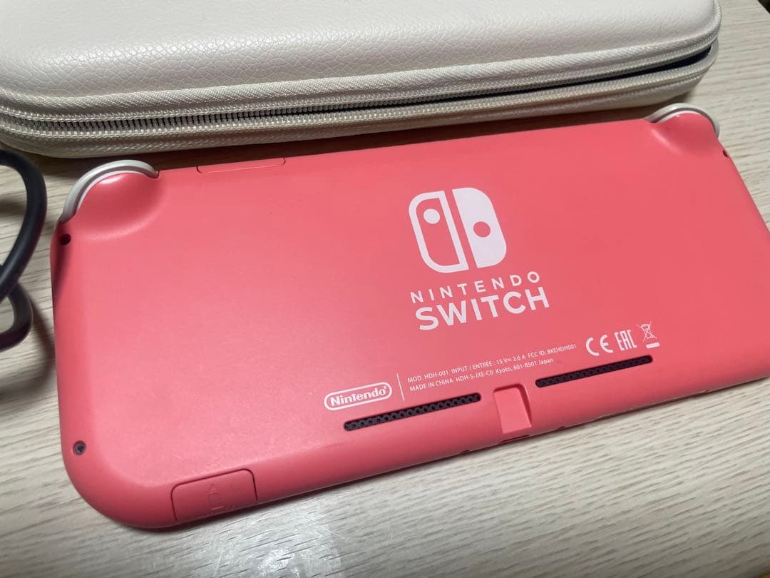 Nintendo Switch Lite コーラル 箱付き