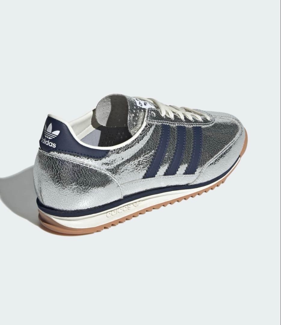 大人気SL72OG adidas スニーカーシルバー　 春ファッションアイテム