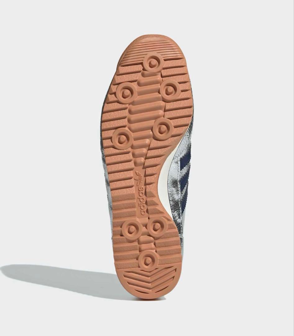 大人気SL72OG adidas スニーカーシルバー　 春ファッションアイテム