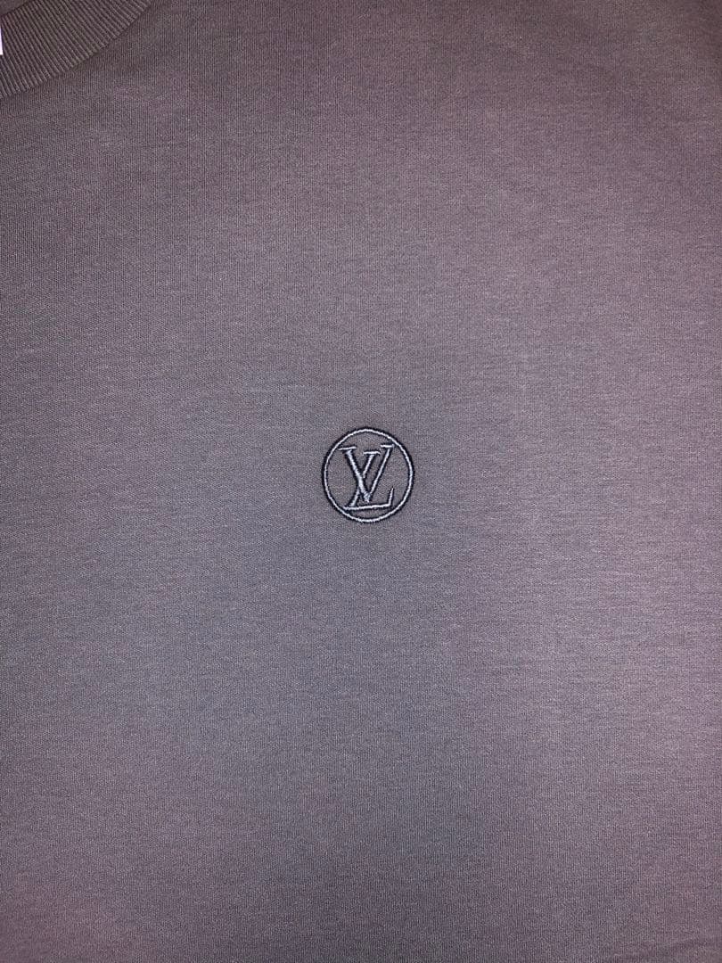 LOUIS VUITTON チャコールグレー Tシャツ