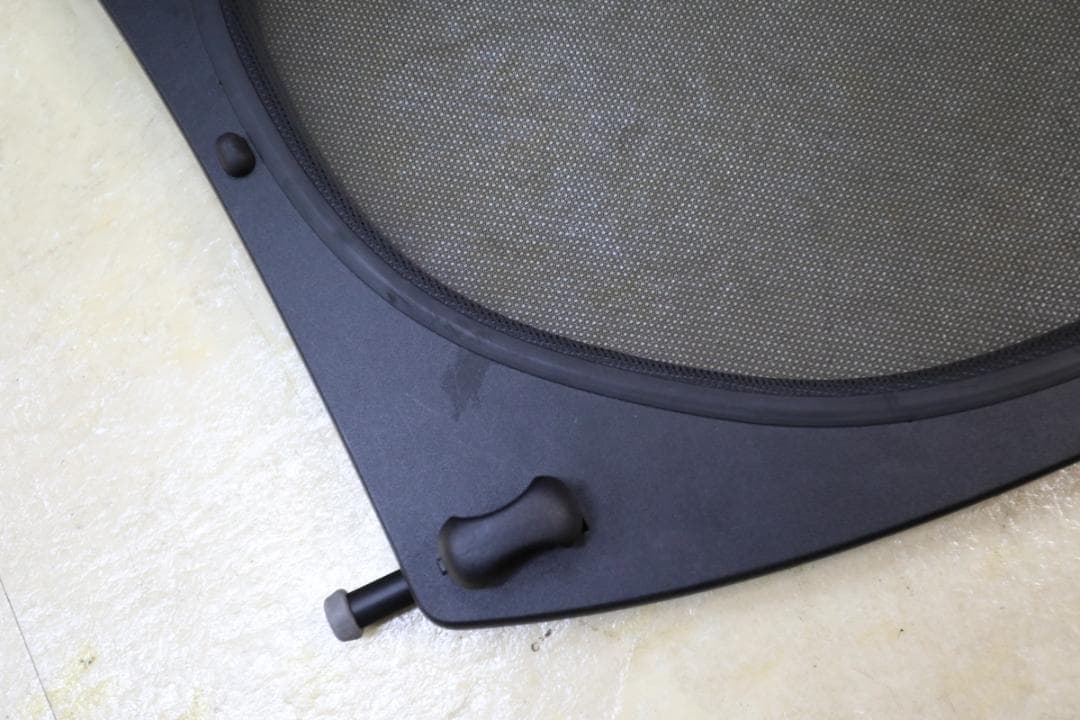 【極美品】 MINI R57 純正ウィンドディフレクター　純正ケース付