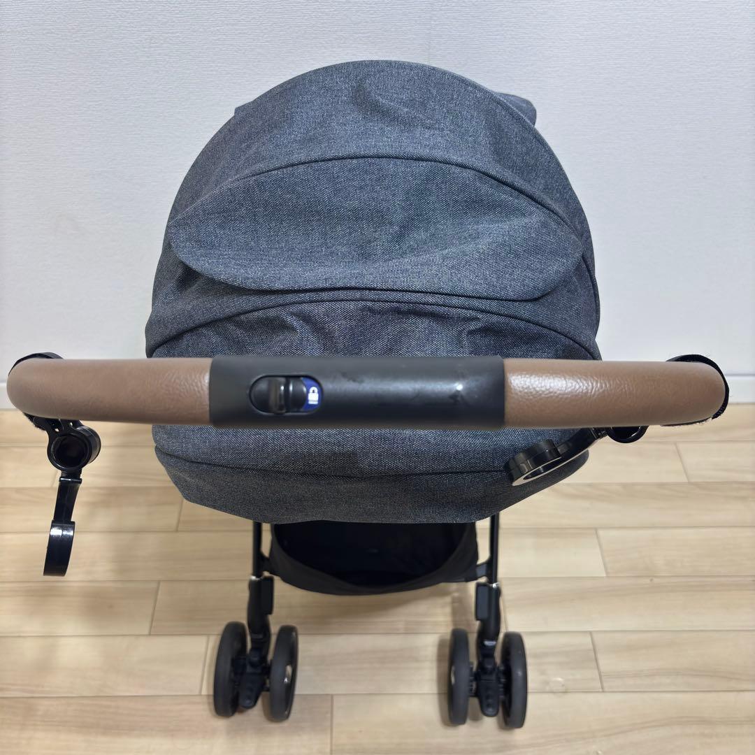 【美品】 Aprica ラクーナクッションフリー ネイビー 2141888
