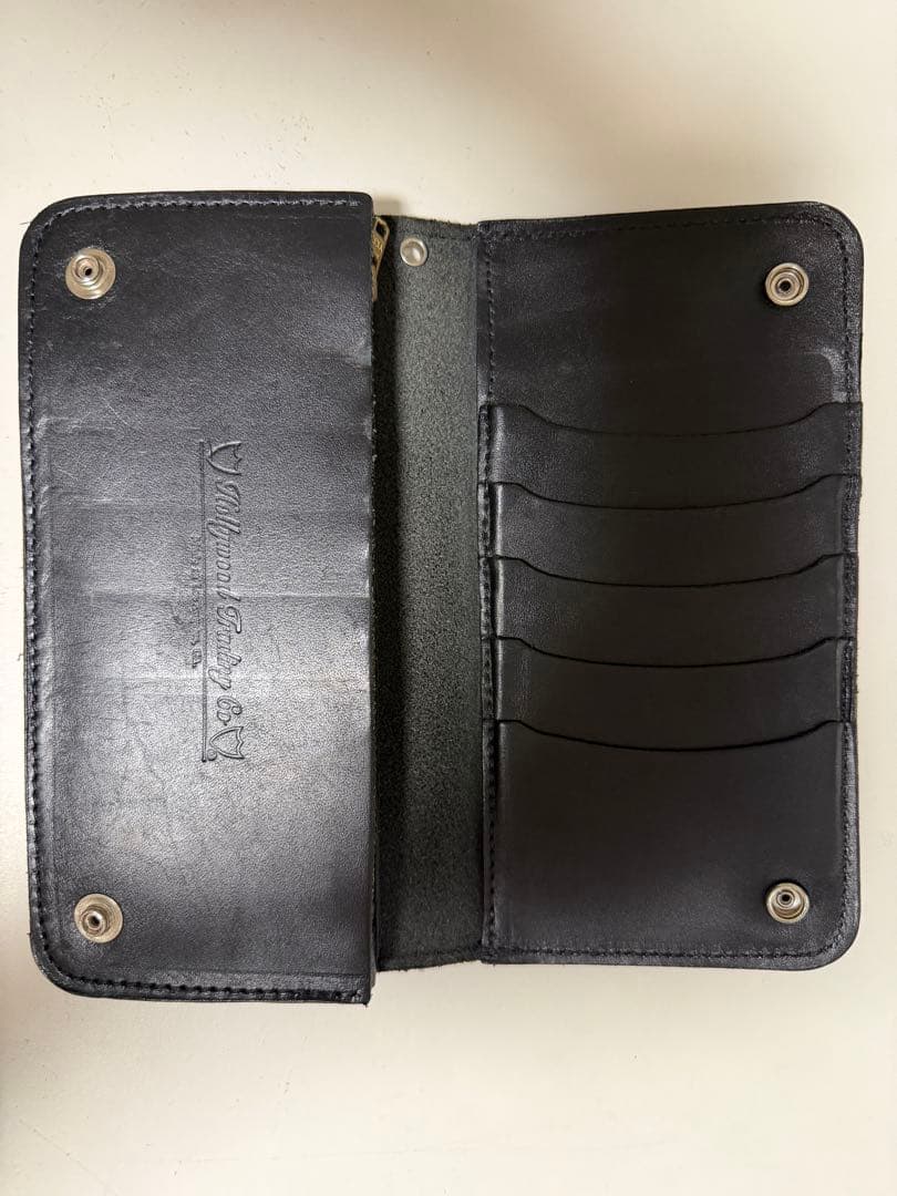 アルミン　Hollywood Trading Company 長財布