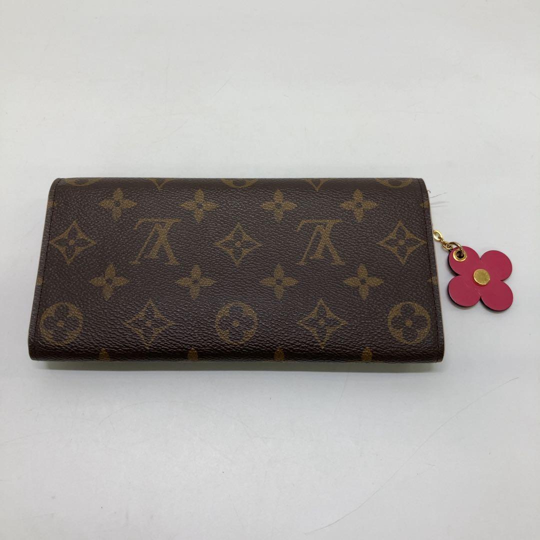 LOUIS VUITTON ポルトフォイユ・サラ エミリーフラワーレザー