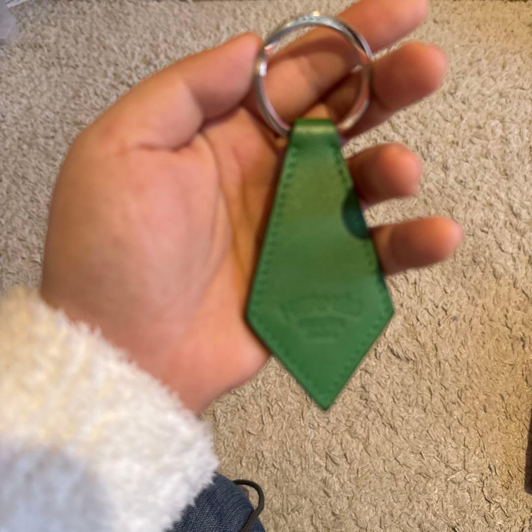 HERMES グリーンレザーキーホルダー