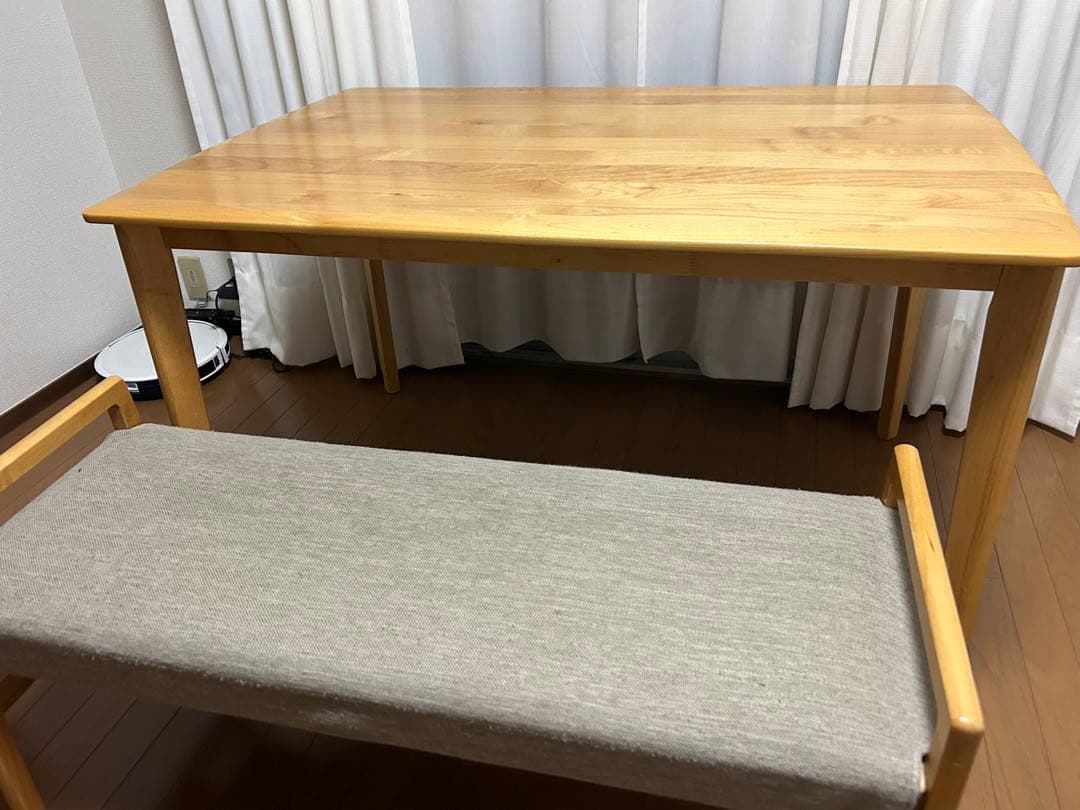 ニトリ　木製ダイニングテーブル　アルナス