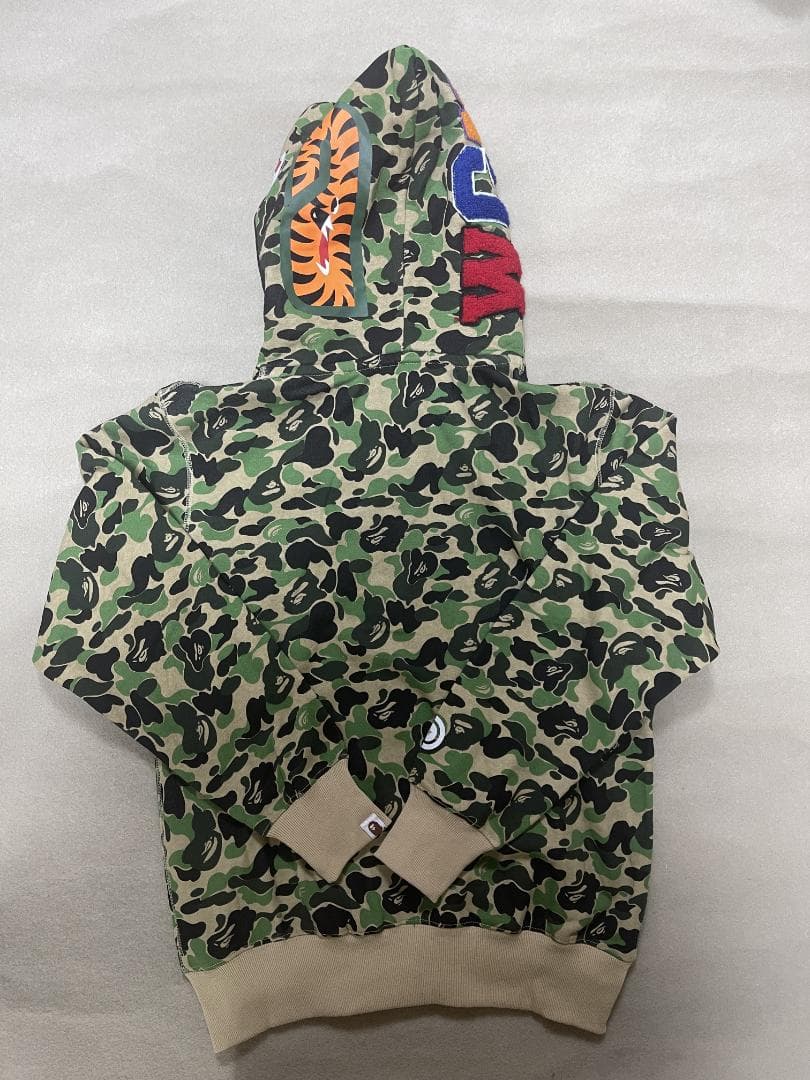 APE カモフラージュシャークパーカー XLサイズ