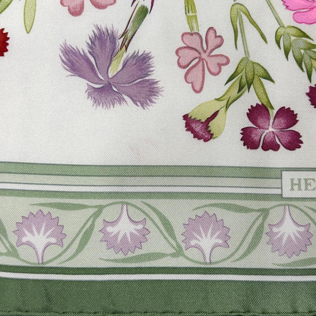 エルメス HERMES スカーフ　カレ90 花柄　【クリーニング済み】