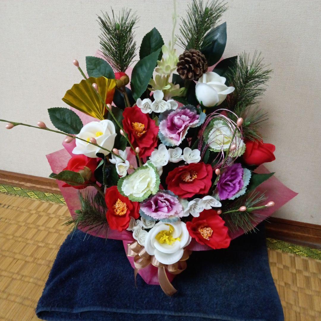 造花　お正月飾り　椿　葉牡丹　松　アレンジ