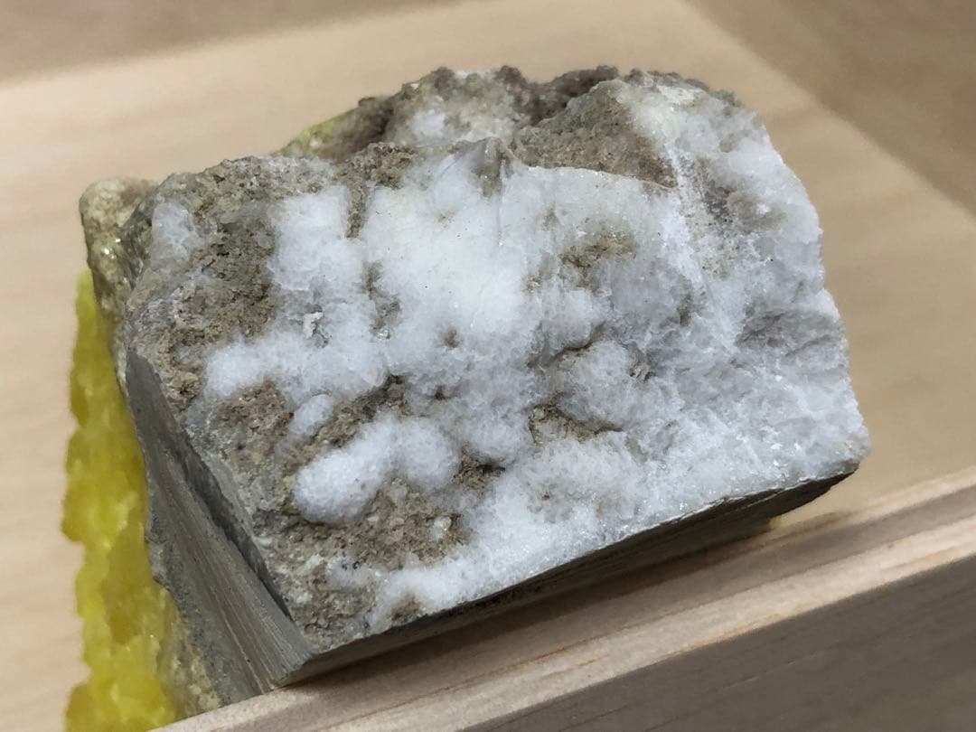 硫黄原石結晶