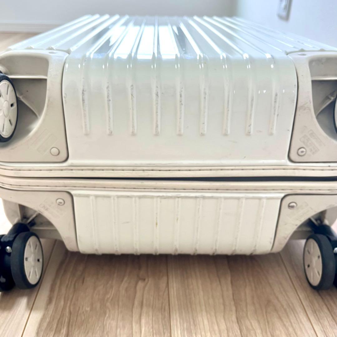 リモワ　ユナイテッドアローズ　サルサ　4輪　61L キャリーケース
