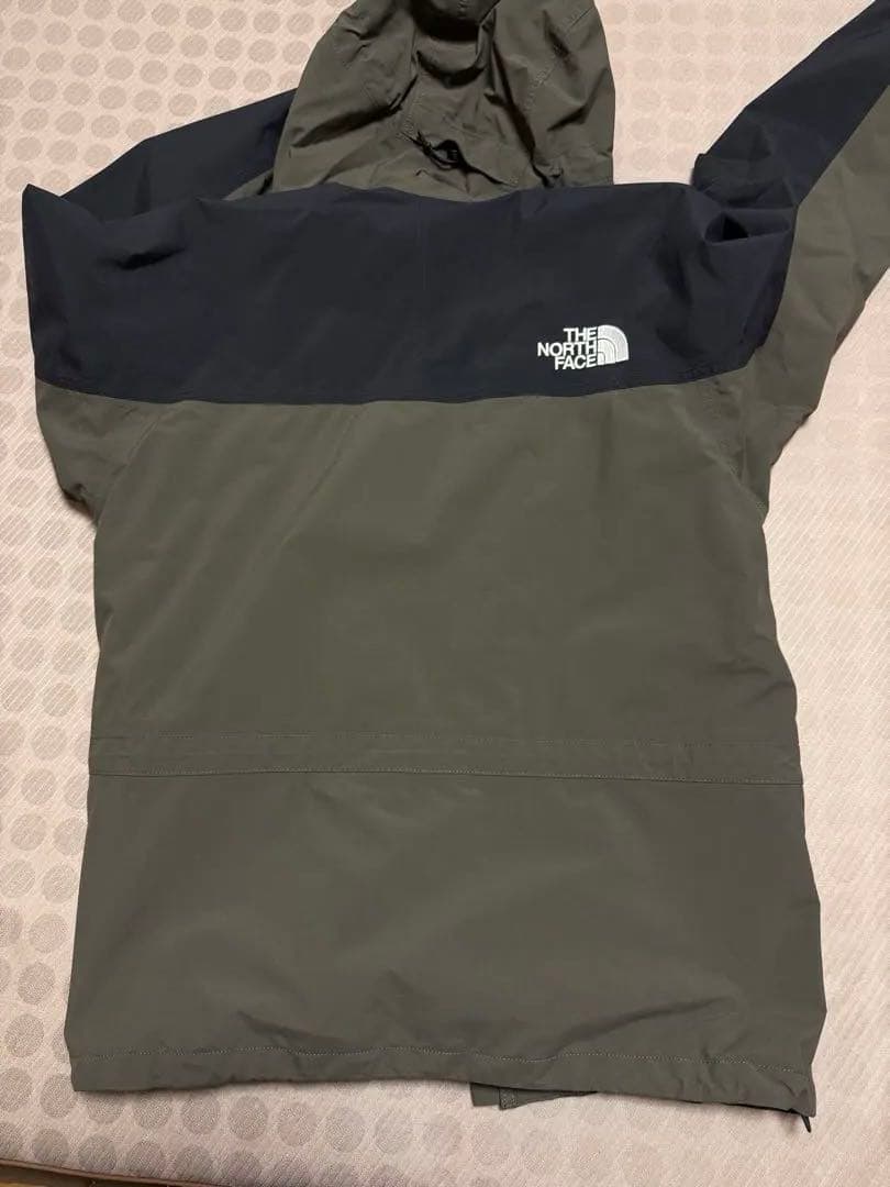 THE NORTH FACE マウンテンライトジャケット　Lサイズ