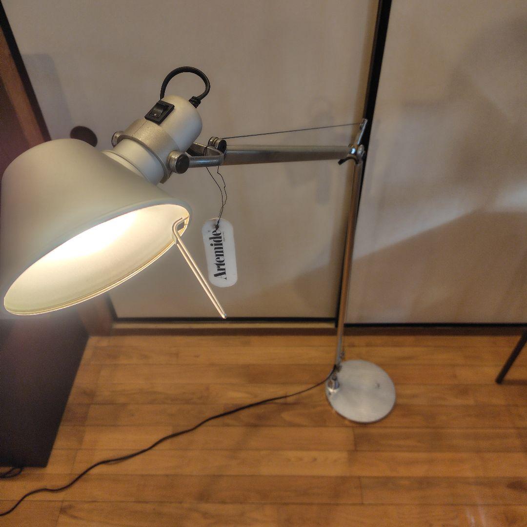 Artemideアルテミデ Tolomeo Reading Floor