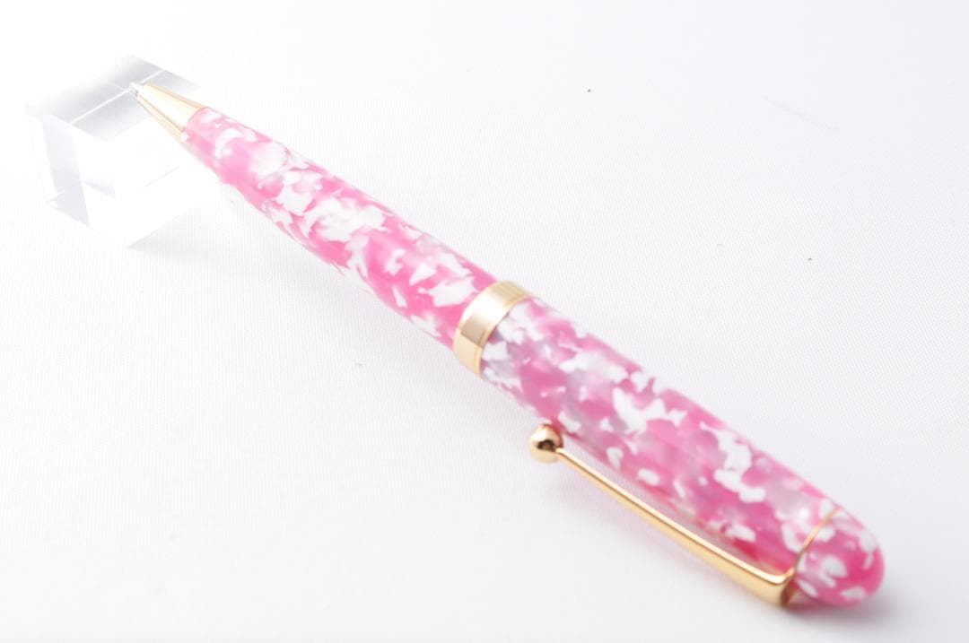 新品✨ ハンドメイド　ボールペン 大西製作所 手作り 【桜】