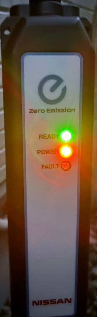 日産　200V 充電ケーブル　美品　 6WX0A
