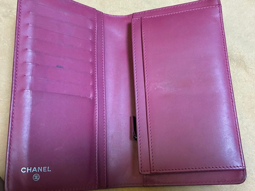 CHANEL バーガンディ 二つ折り財布