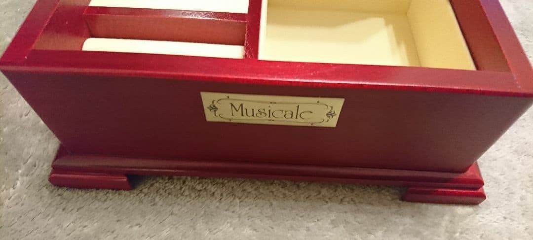 カメオ オルゴール付きジュエリーBOX