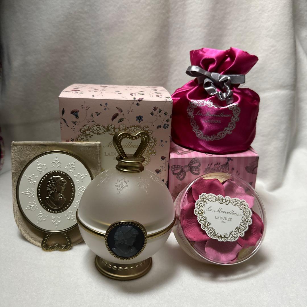 【新品未使用品】Ladurée チーク&鏡のセット
