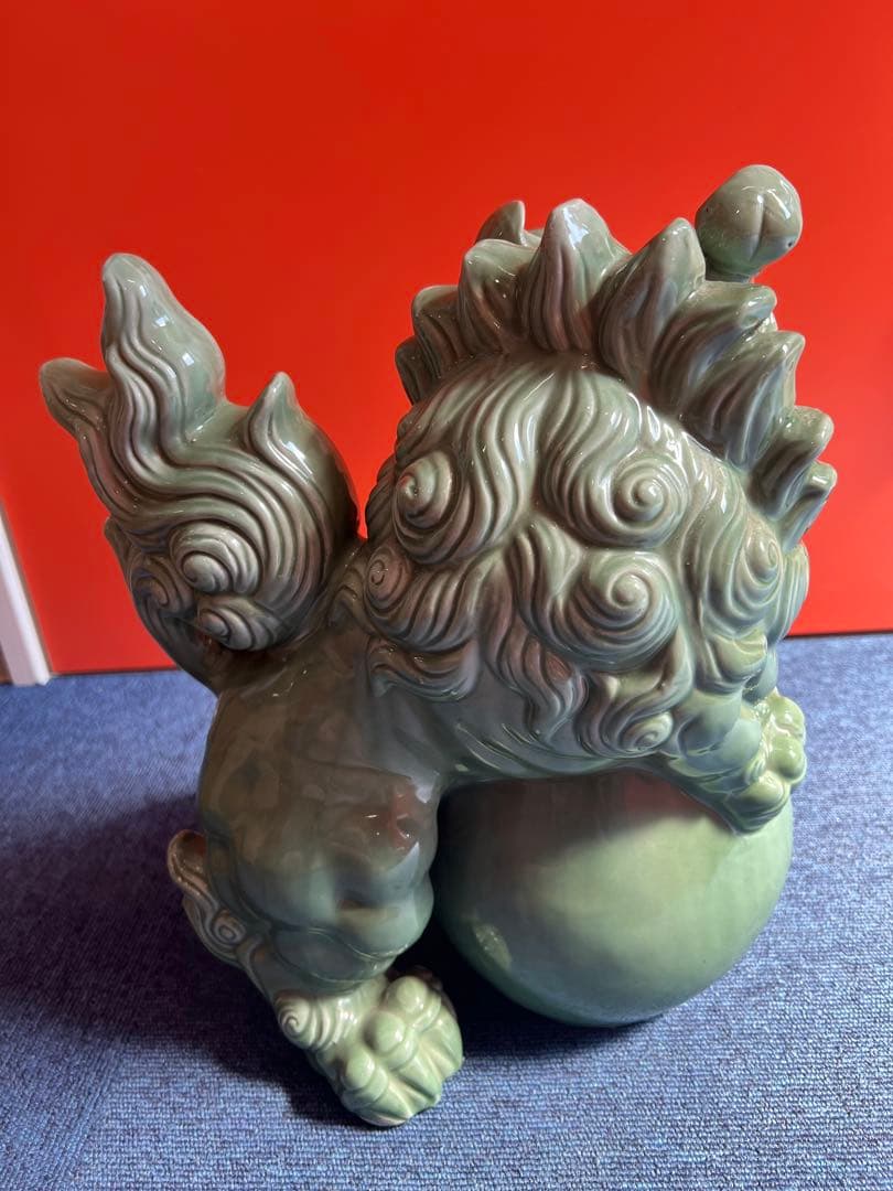 939 九谷焼　玉乗り獅子　魔除け　置物　時代物