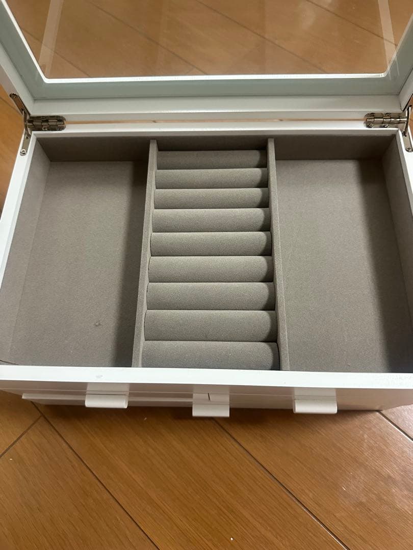 引き出し付きラッカージュエリーボックス
