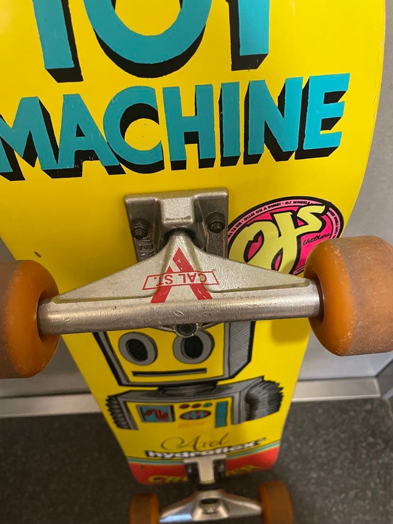TOY MACHINE スケボー　8インチ スケートボード コンプリートセット