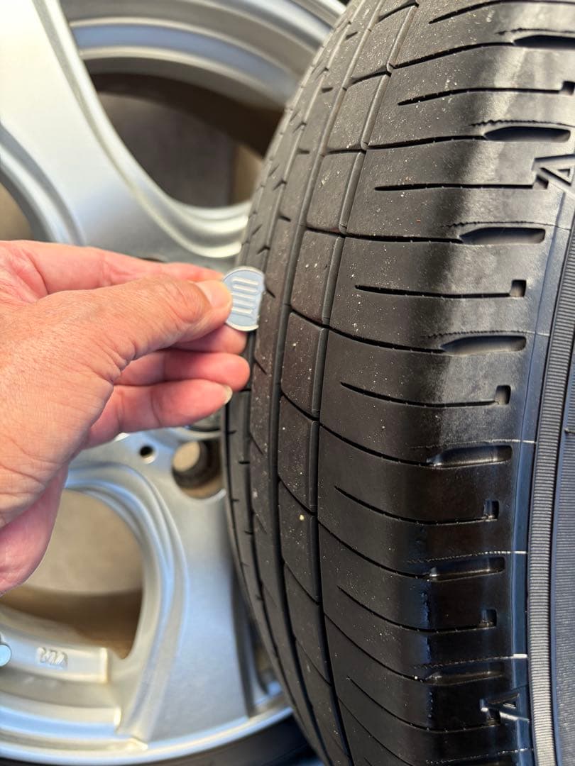 DUNLOP VEURO 195/65R15 タイヤセット