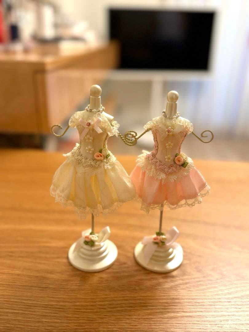 アクセサリー置き　人形