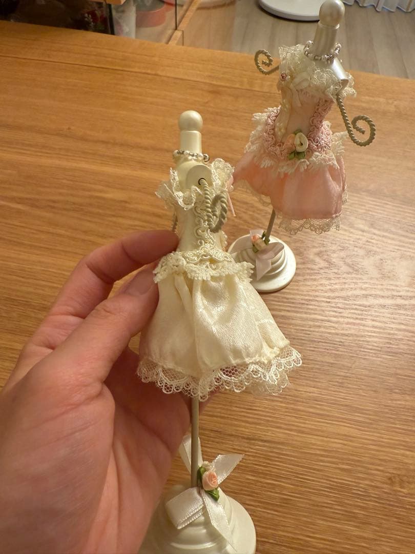 アクセサリー置き　人形
