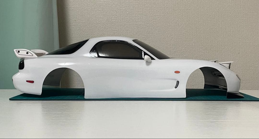 タミヤラジコンボディ　マツダRX7