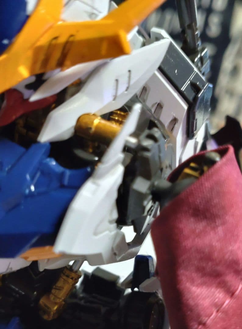 MGガンダムバルバトスルプス改完成品(塗装済)決闘マント装備