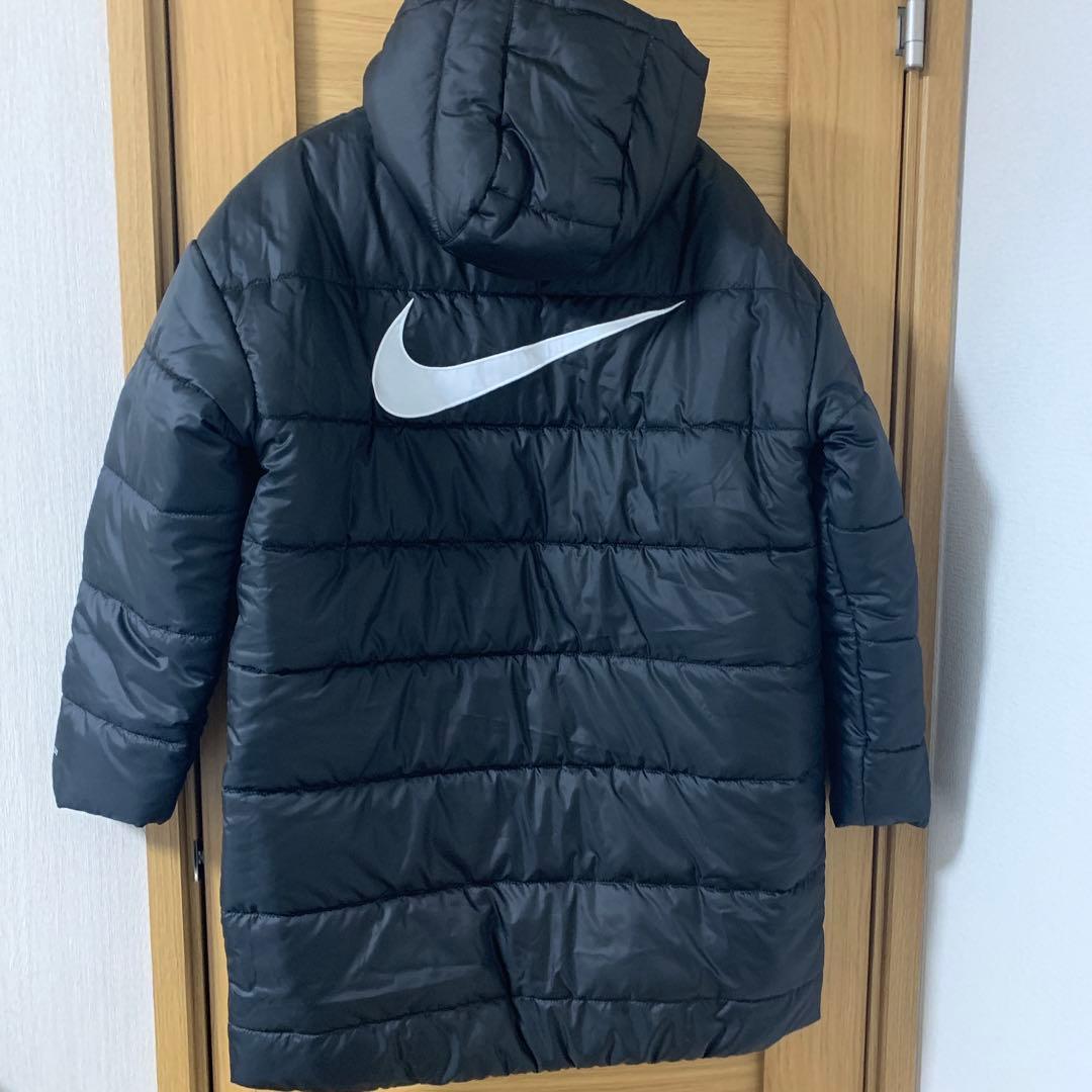 新品　XL NIKE ナイキ　ベンチコート　アウター　中綿