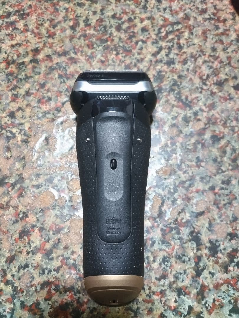 Braun Series 9 Sport+ メンズ電気シェーバー