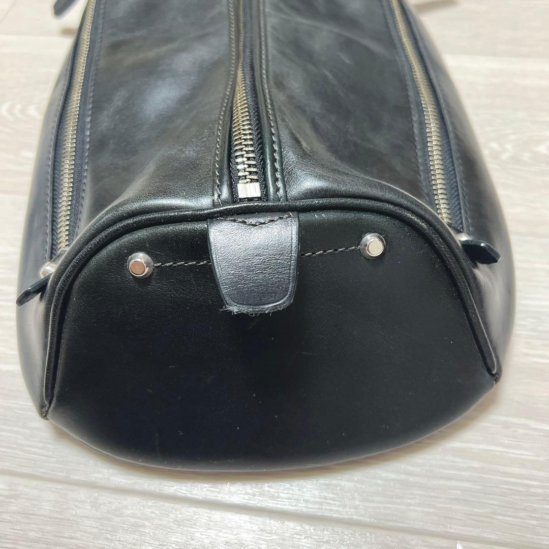 みにきて屋♥︎Kiefer neu キーファーノイ レザー　ボデイーバッグ