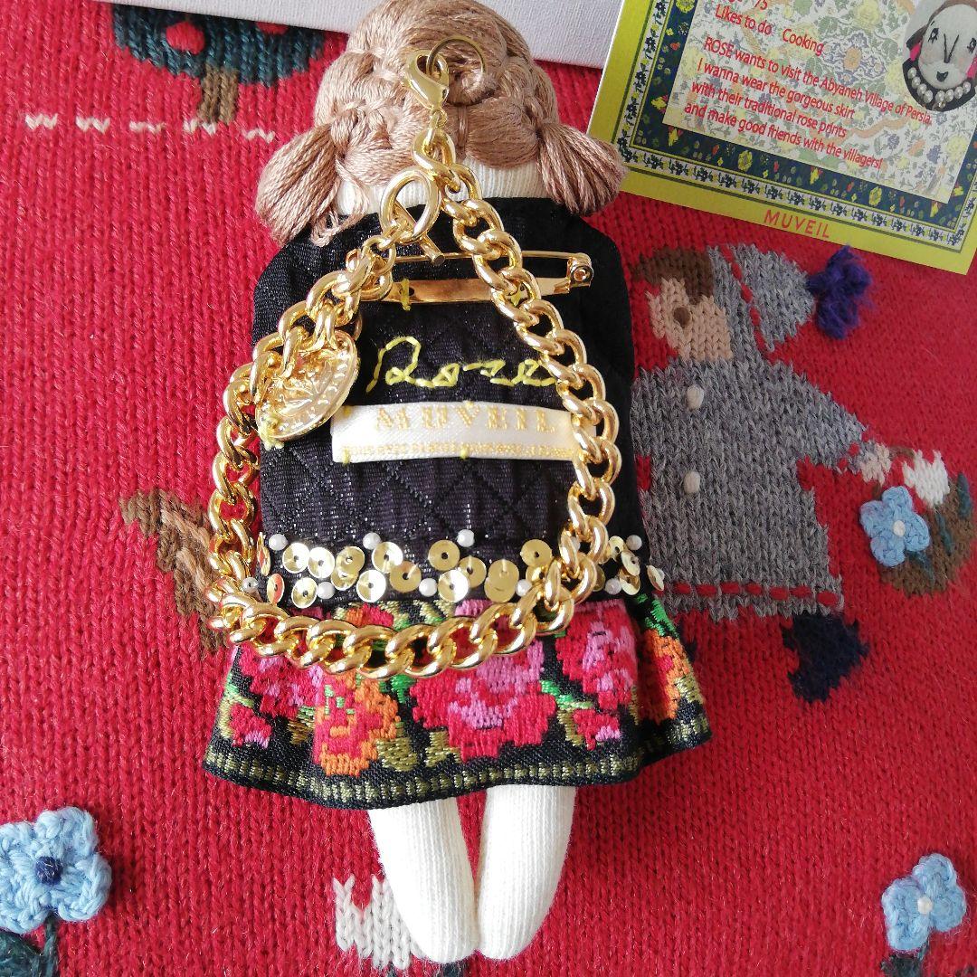 MUVEIL 。綺麗で可愛いい Roseさんのチャームです。