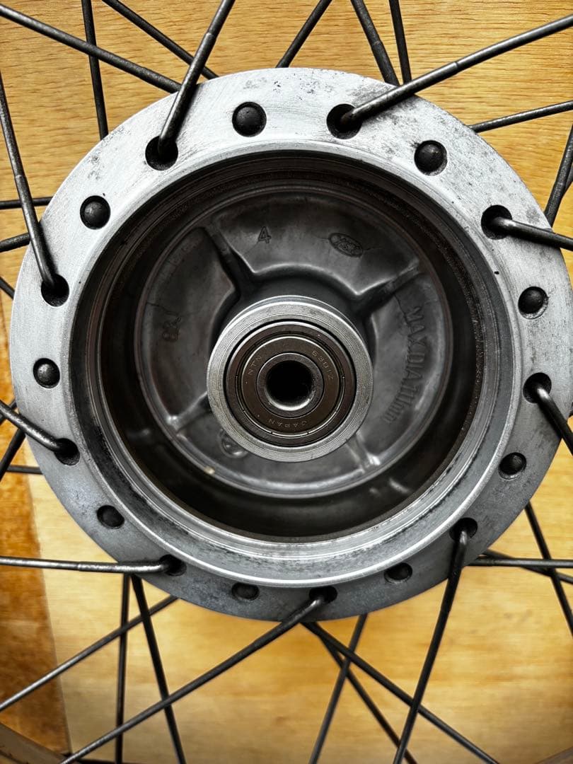 スーパーカブAA01　ホイールタイヤセット17インチ　当時物　旧車