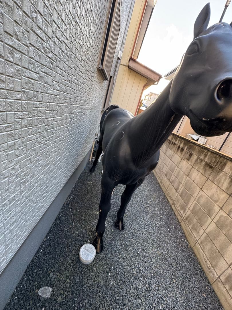 黒い馬のオーナメント 約180cm