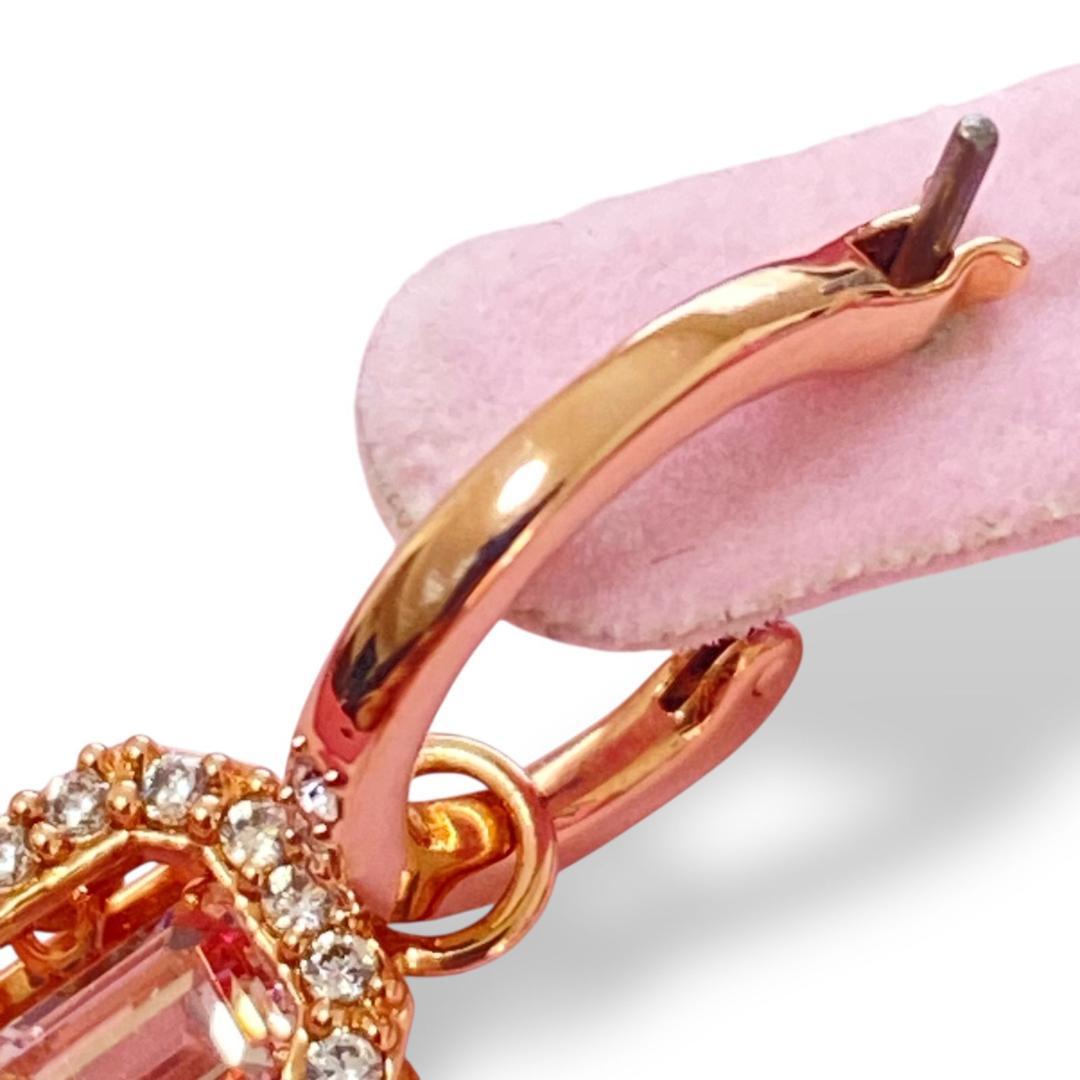 未使用に近い SWAROVSKI una オクタゴンカット ダンシング　ピンク