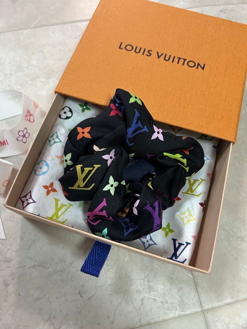 Louis Vuitton モノグラムシュシュ ブラック・マルチカラー 村上隆