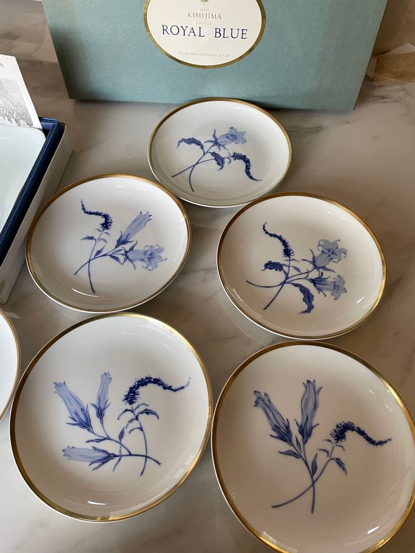 深川製磁　ブルーチャイナ、 BLUE 青い花柄皿セット　計13品