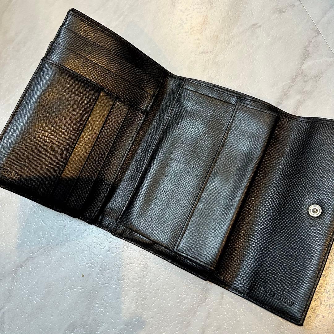 美品 PRADA ブラック レザー ナイロン 二つ折り財布 三つ折財布