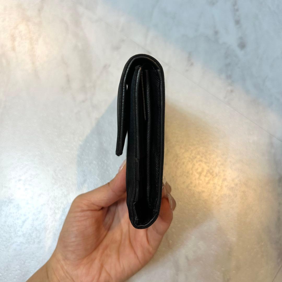 美品 PRADA ブラック レザー ナイロン 二つ折り財布 三つ折財布