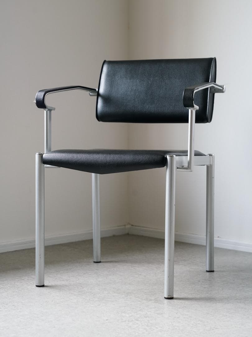 postmodern vintage レザー アームチェア ミッドセンチュリー