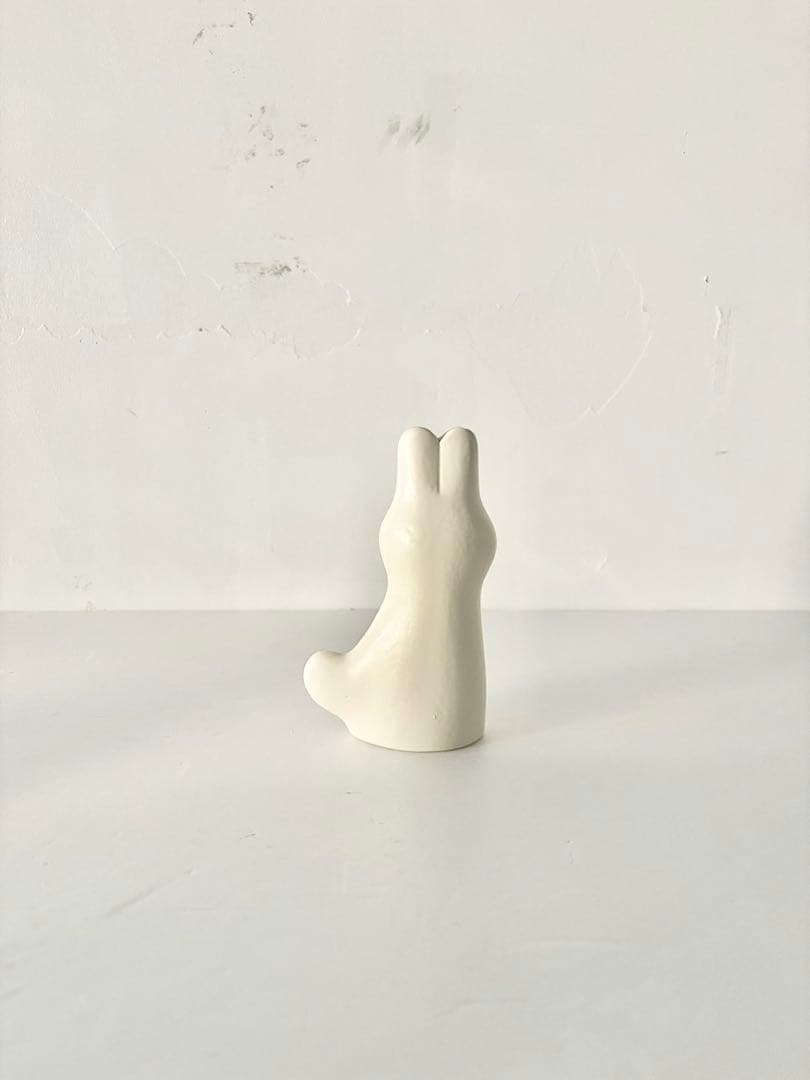 【美品】鹿児島睦　En Liten Van 　Rabbit　ホワイト