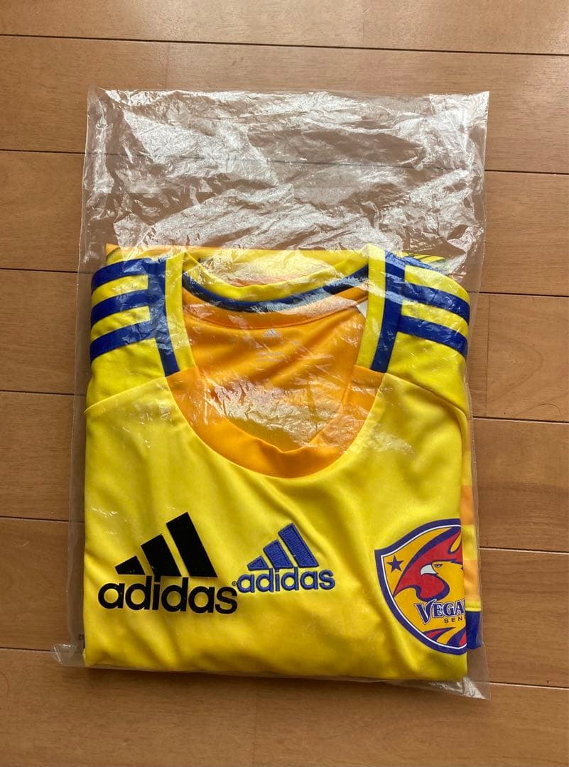 adidas アディダス ユニフォーム　ベガルタ仙台