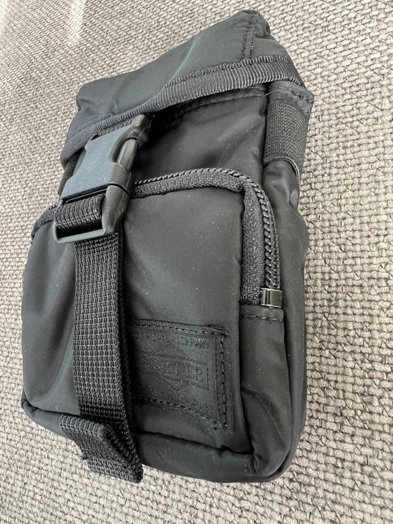 超美品 HEADPORTER BLACKBEAUTY ガジェットポーチ藤原ヒロシ